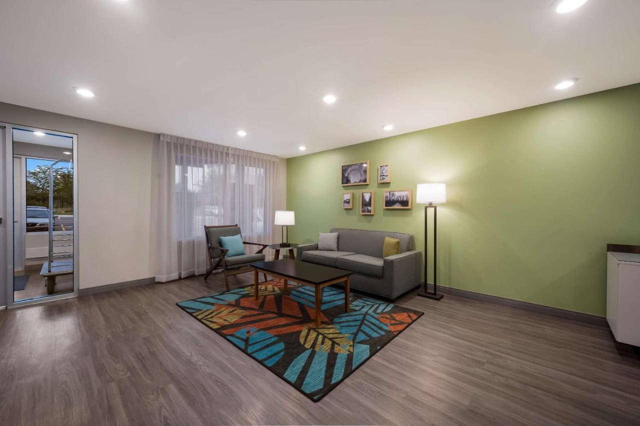 Woodspring - Novi 3*